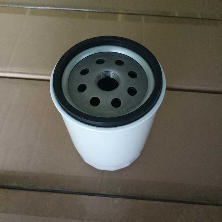 華豫供應(yīng)旋裝式柴油濾清器濾芯0710B4
